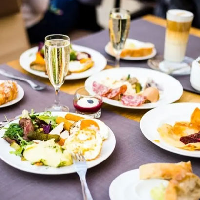 victoria falls breakfast cruise